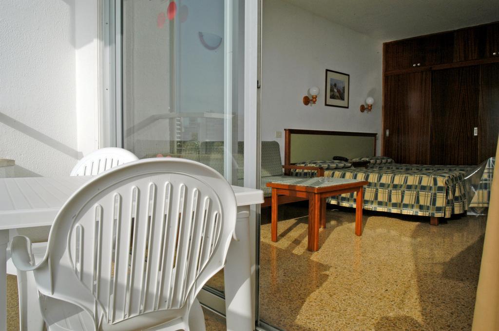 Apartamentos Luz Playa 大加那利岛拉斯帕尔马斯 客房 照片